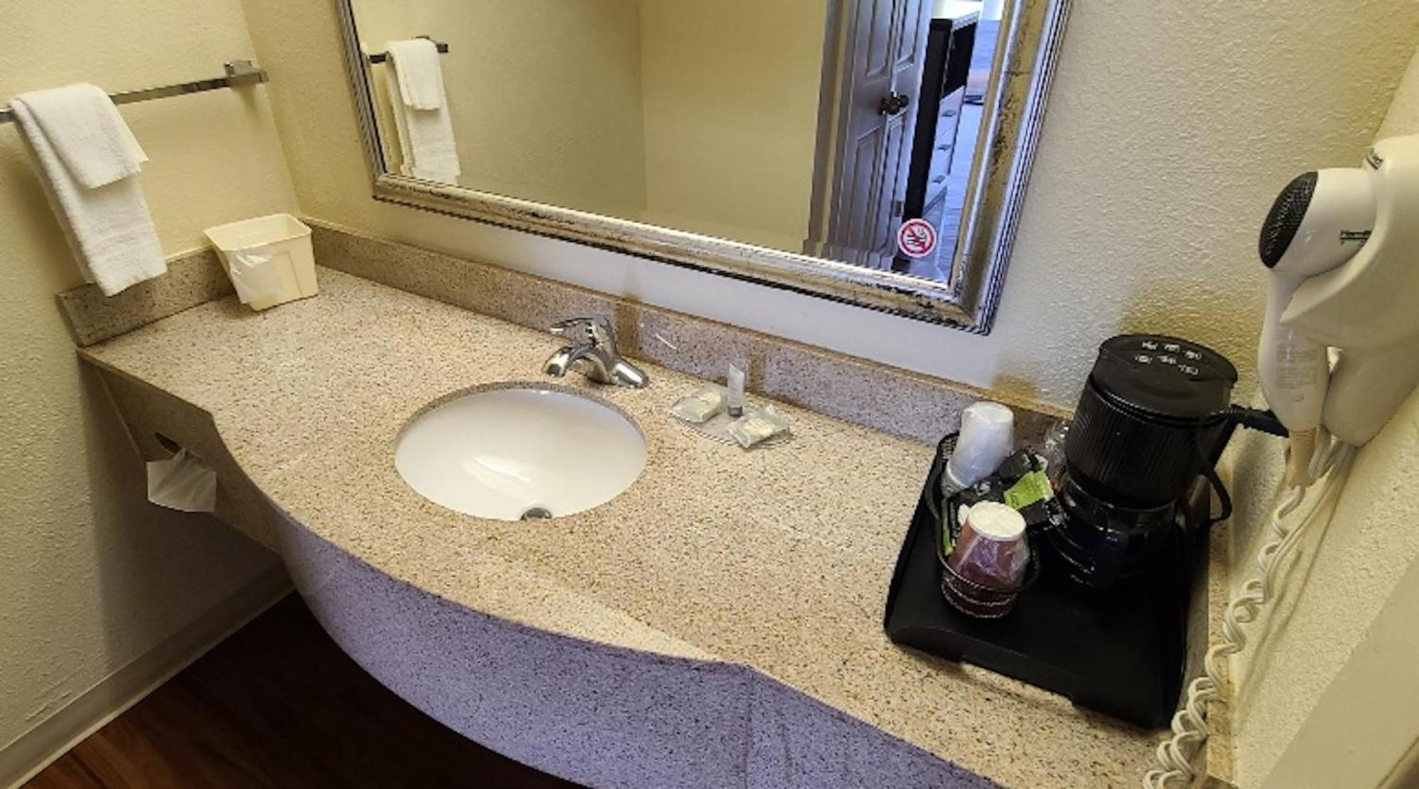Econo Lodge&Suites Lake Norman Cornelius Exterior foto