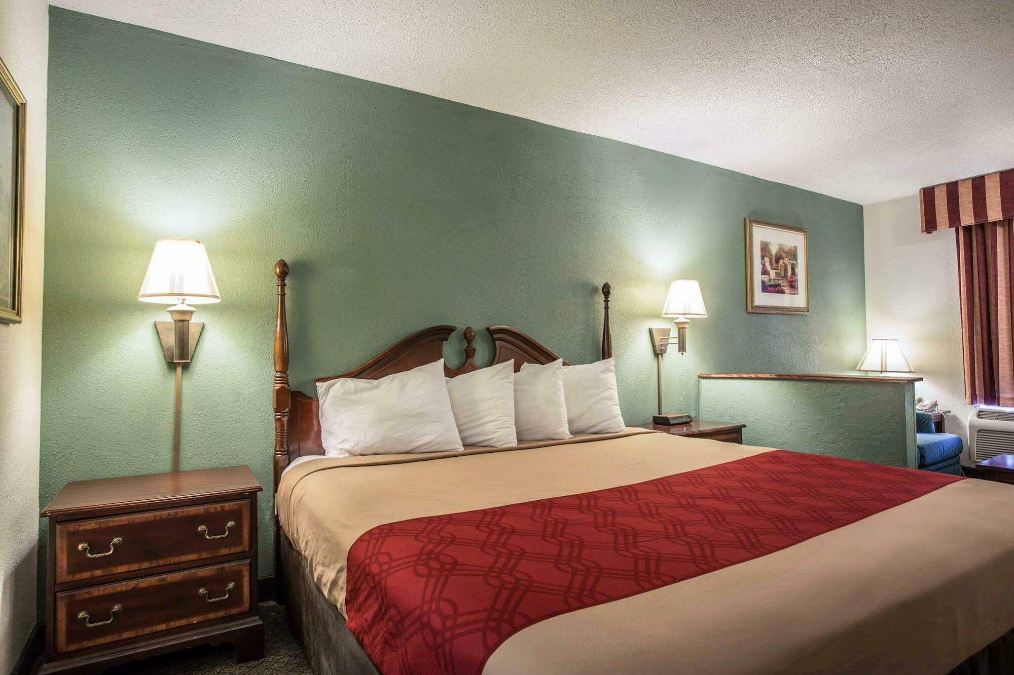 Econo Lodge&Suites Lake Norman Cornelius Exterior foto